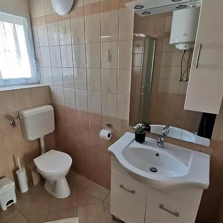 Lea Apartman